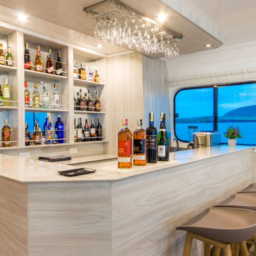 2500_0016_Solaris-Bar