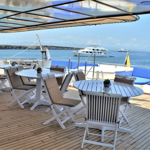 1200_0015_⏬ Yacht Anahi Bar & Jacuzzi Area 1